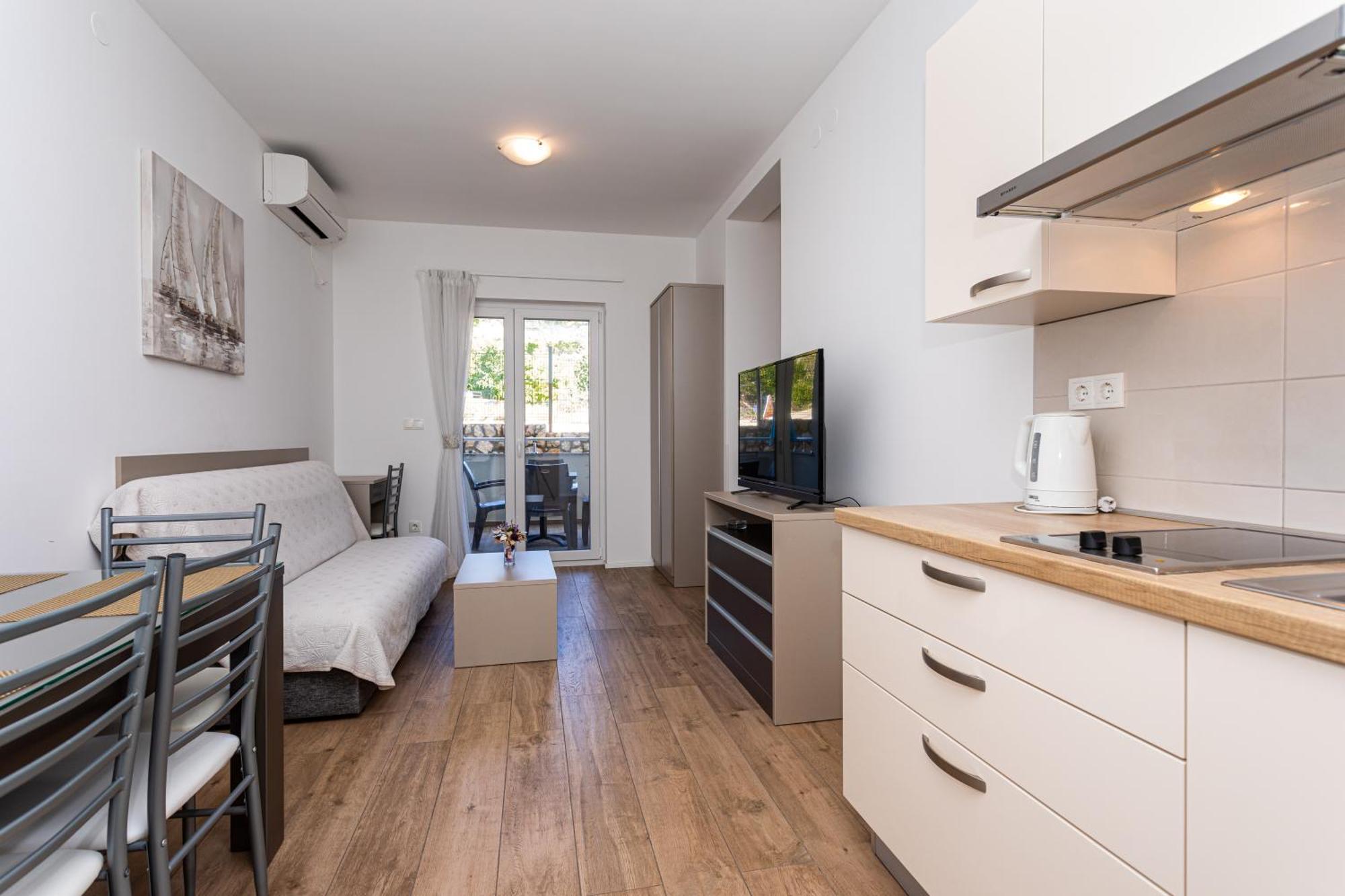 Apartments Crnekovic Tomislava 8A Baška Exteriör bild