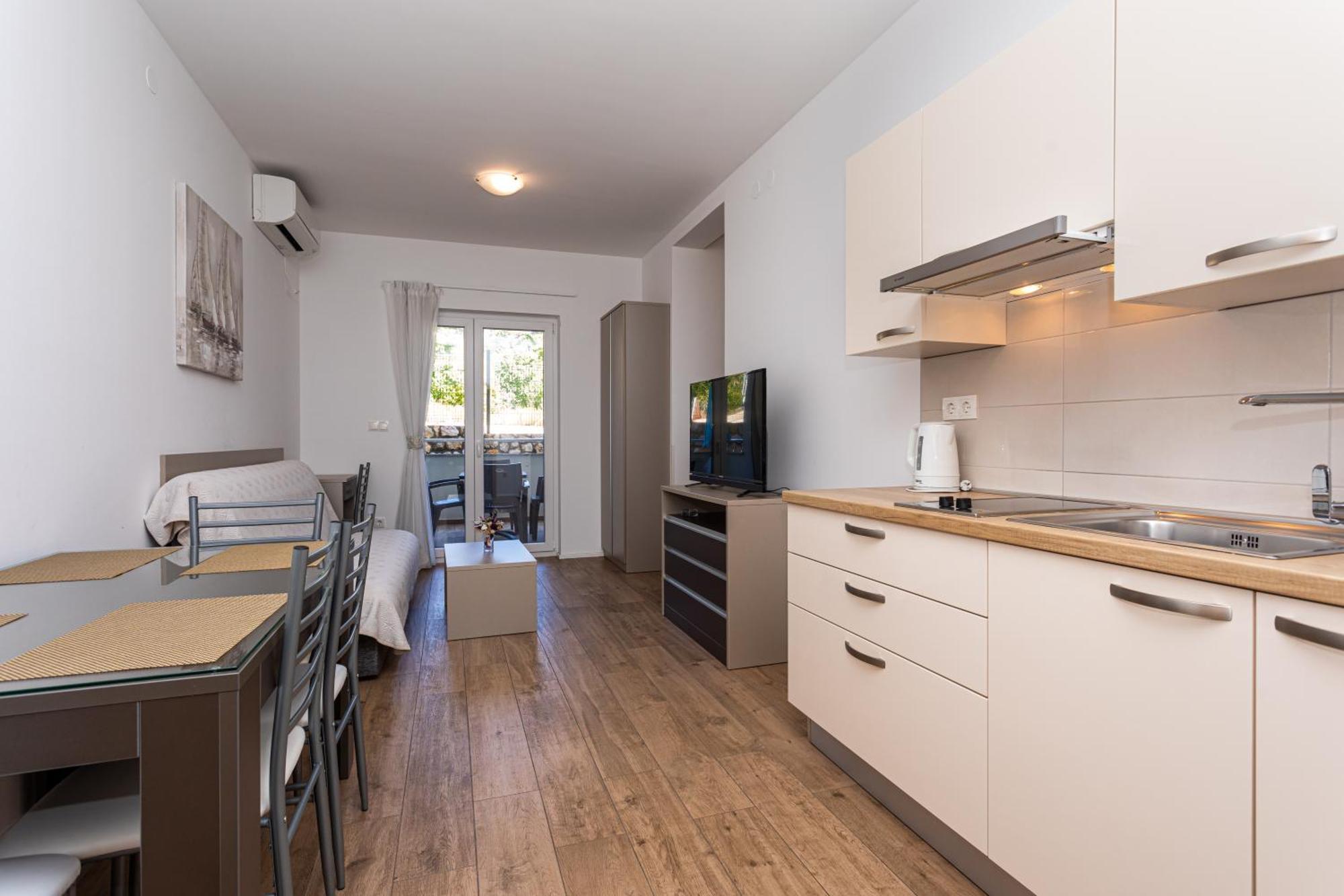 Apartments Crnekovic Tomislava 8A Baška Exteriör bild